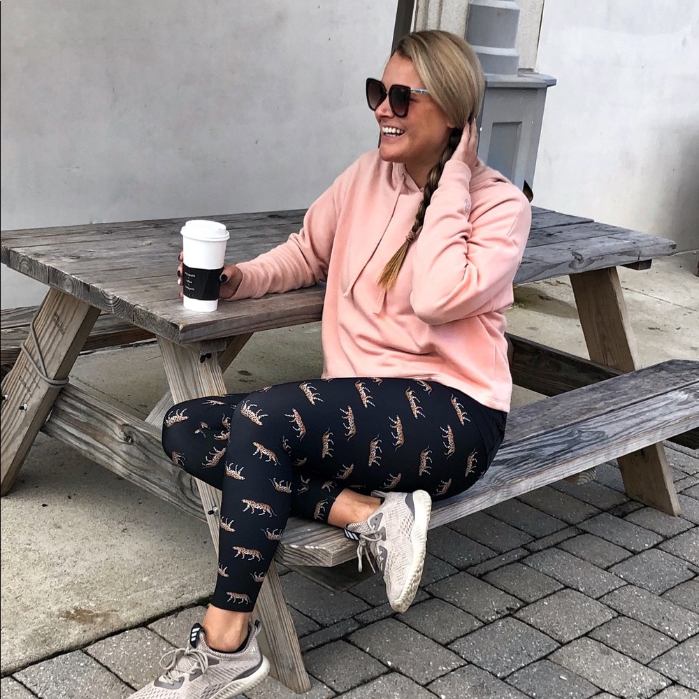 Victoria Sport Sweatshirt - Small - Picture 2 of 8